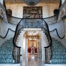 Bifurcated Staircase